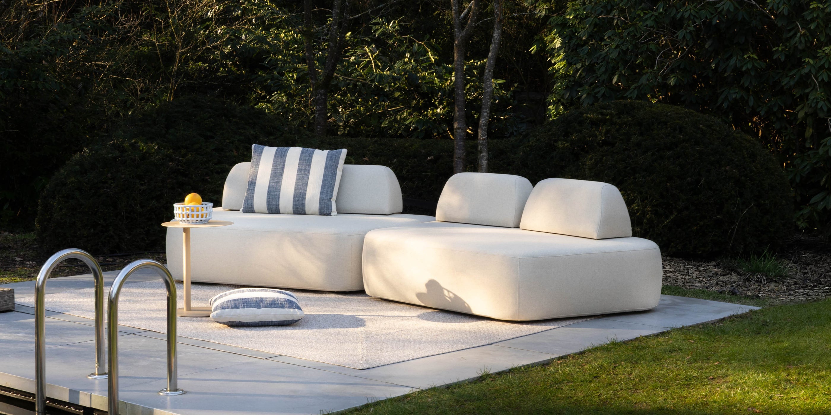 ISLA: dé flexibele elementen outdoor bank van By SIDDE